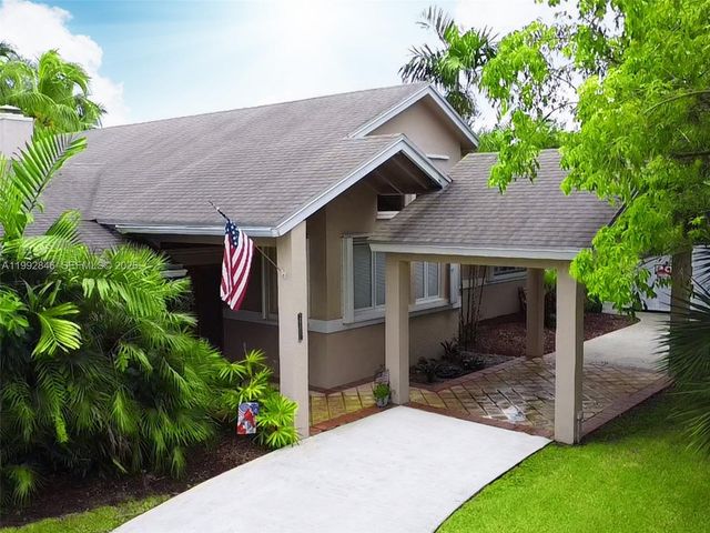 26451 SW 173rd Pl, Homestead, FL 33031