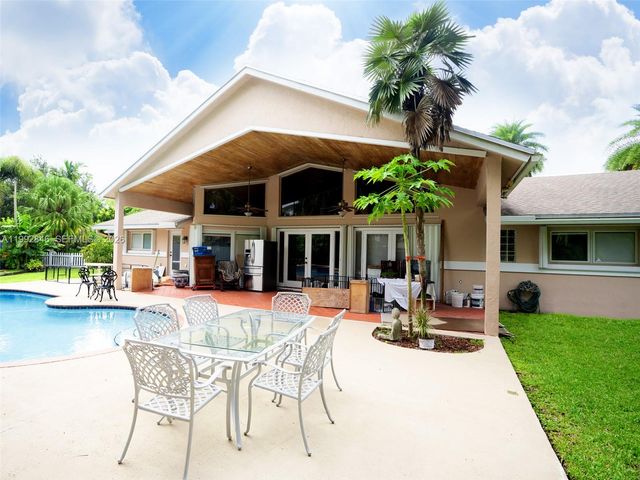 26451 SW 173rd Pl, Homestead, FL 33031