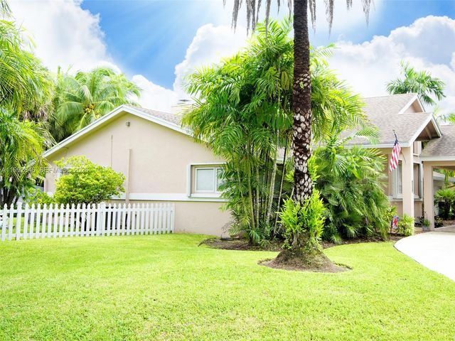 26451 SW 173rd Pl, Homestead, FL 33031