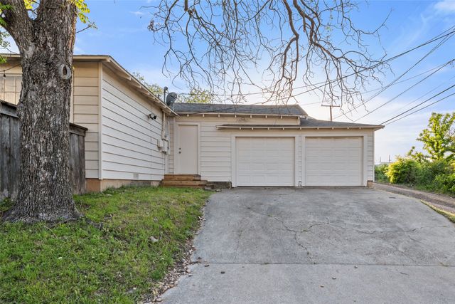 2200 W Rosedale Street S B, Fort Worth, TX 76110