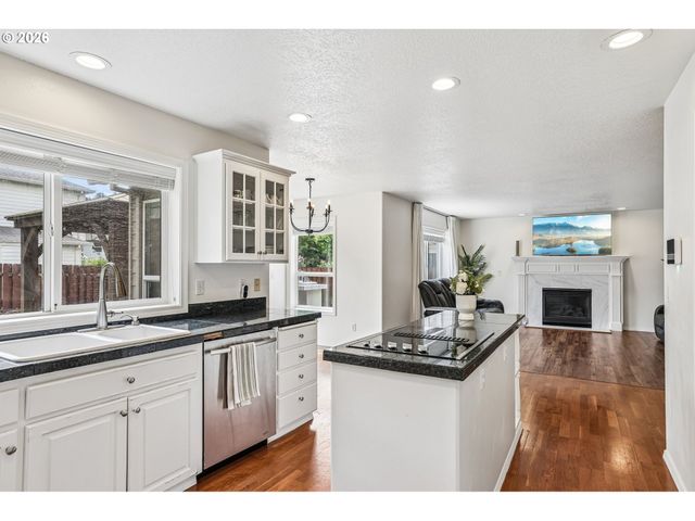 9730 Se PLOVER Dr, Happy Valley, OR 97086