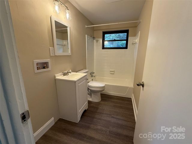 902 & 904 8th Avenue SW, Conover, NC 28613