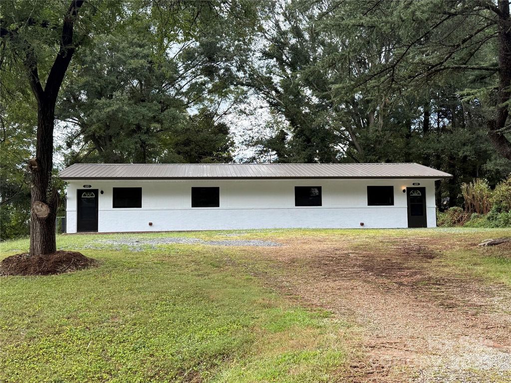 902 & 904 8th Avenue SW, Conover, NC 28613