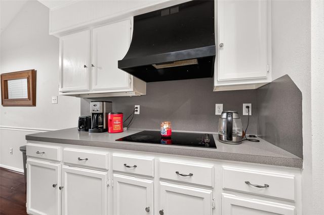 15343 Meadow Village Dr Drive, Houston, TX 77095