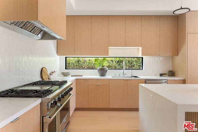 822 Superba Avenue, Venice (los Angeles), CA 90291