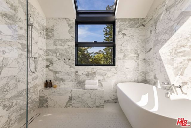 822 Superba Avenue, Venice (los Angeles), CA 90291