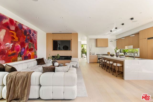 822 Superba Avenue, Venice (los Angeles), CA 90291