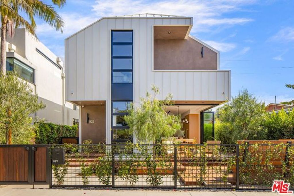 822 Superba Avenue, Venice (los Angeles), CA 90291