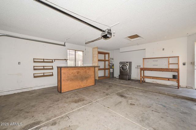 8146 W GREER Avenue, Peoria, AZ 85345