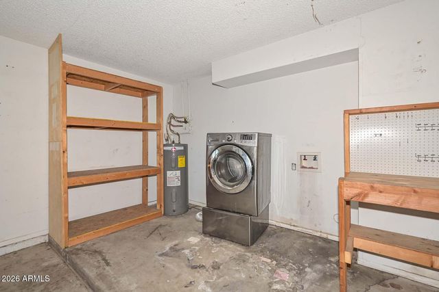 8146 W GREER Avenue, Peoria, AZ 85345