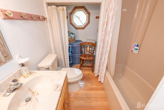 12 Parmly Street, Rumson, NJ 07760