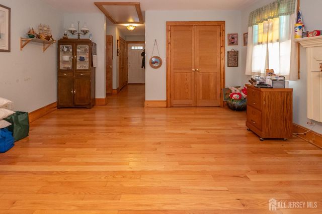 12 Parmly Street, Rumson, NJ 07760