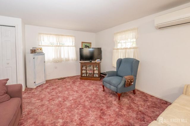 12 Parmly Street, Rumson, NJ 07760