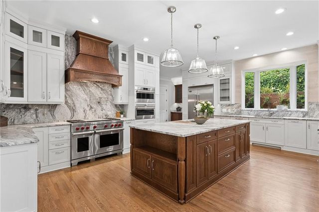 4992 Rebel Trail, Atlanta, GA 30327