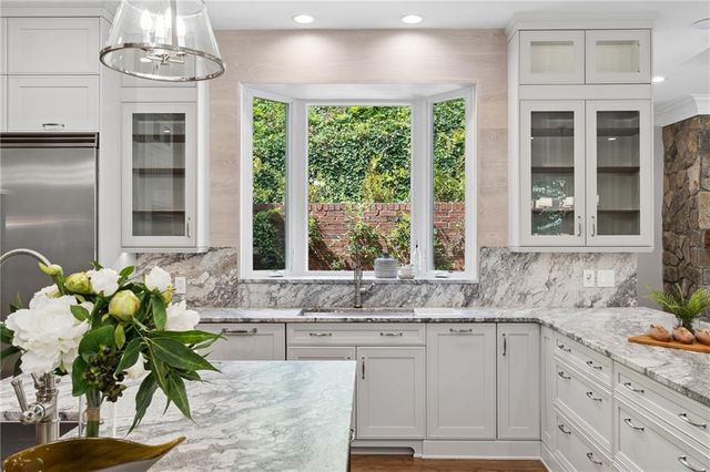 4992 Rebel Trail, Atlanta, GA 30327