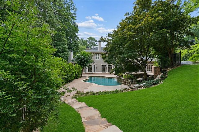 4992 Rebel Trail, Atlanta, GA 30327