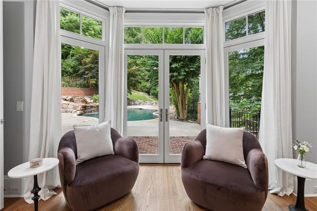 4992 Rebel Trail, Atlanta, GA 30327