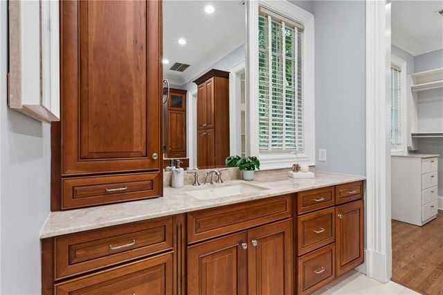 4992 Rebel Trail, Atlanta, GA 30327