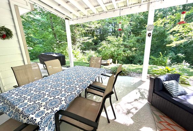723 Arbor Court, South Haven, MI 49090