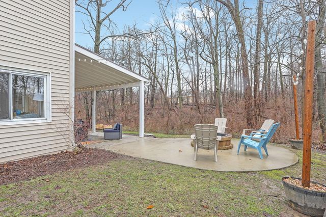723 Arbor Court, South Haven, MI 49090
