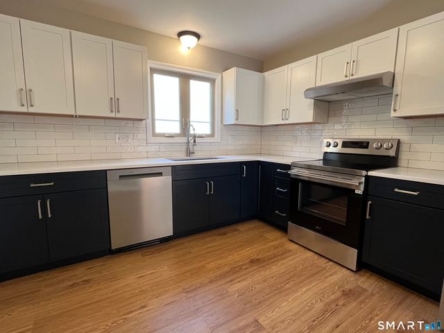 124 Colonial Hill Drive 124, Wallingford, CT 06492