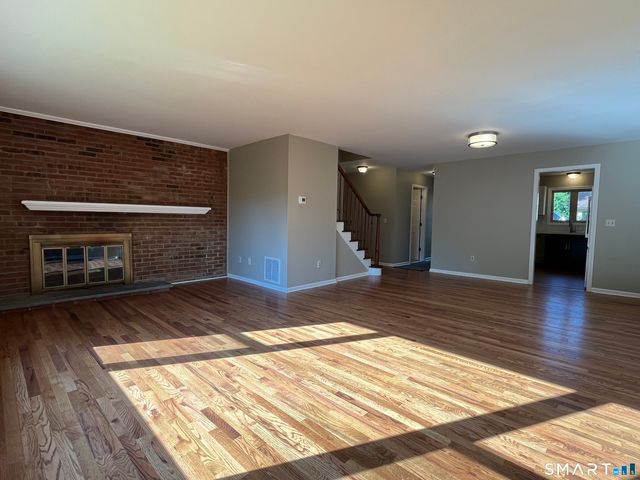 124 Colonial Hill Drive 124, Wallingford, CT 06492