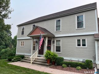 124 Colonial Hill Drive 124, Wallingford, CT 06492
