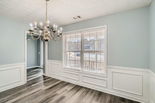 391 Lake Valley Drive, Loganville, GA 30052