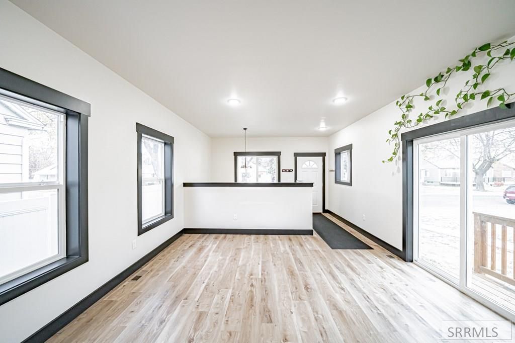 Image 6 of property listing at 352 7th Street, Idaho Falls, ID 83401