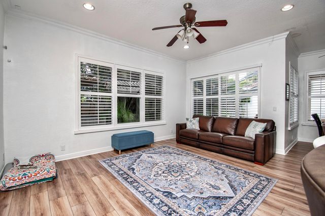 10833 Lake Wynds Court, Boynton Beach, FL 33437