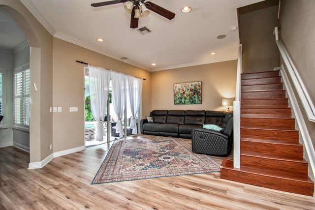 10833 Lake Wynds Court, Boynton Beach, FL 33437