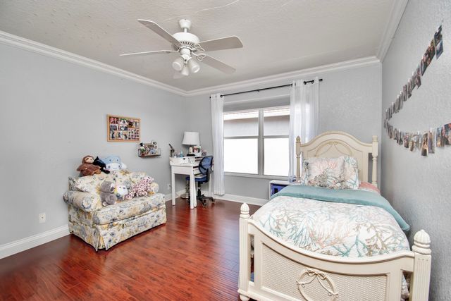 10833 Lake Wynds Court, Boynton Beach, FL 33437