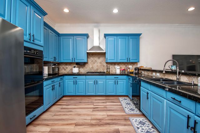 10833 Lake Wynds Court, Boynton Beach, FL 33437