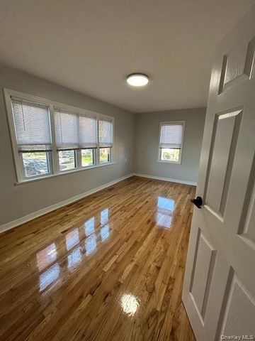 2 McKee Street 3, Floral Park, NY 11001