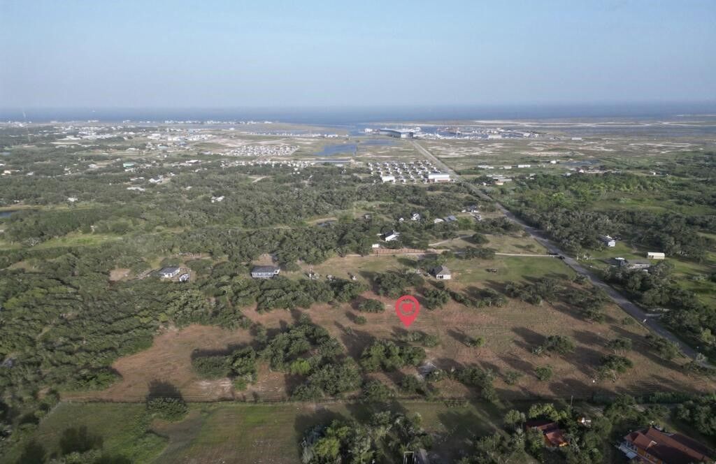 1502 16th St, Rockport, TX 78382 — photo 2