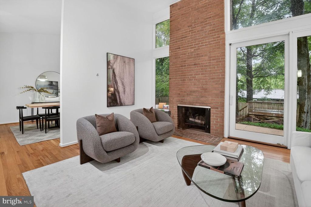 Image 16 of property listing at 7036 BUXTON TER, Bethesda, MD 20817