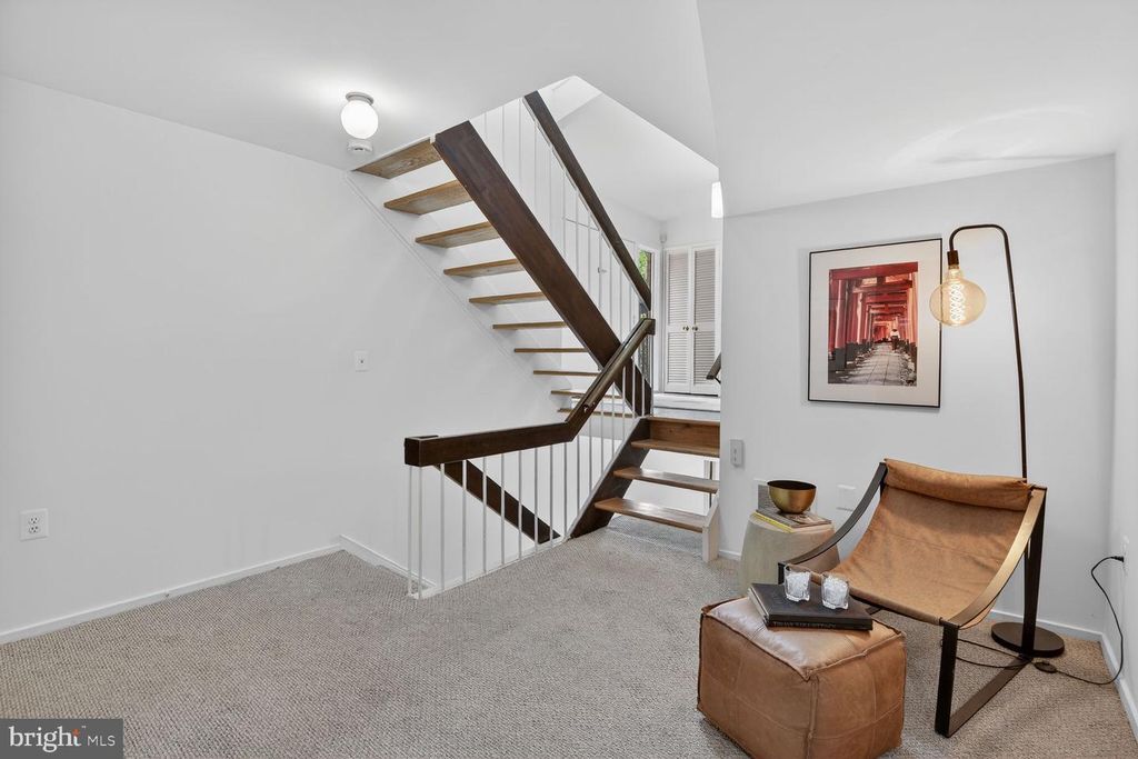 Image 40 of property listing at 7036 BUXTON TER, Bethesda, MD 20817