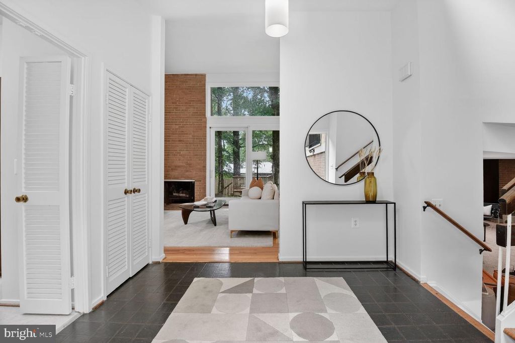 Image 6 of property listing at 7036 BUXTON TER, Bethesda, MD 20817