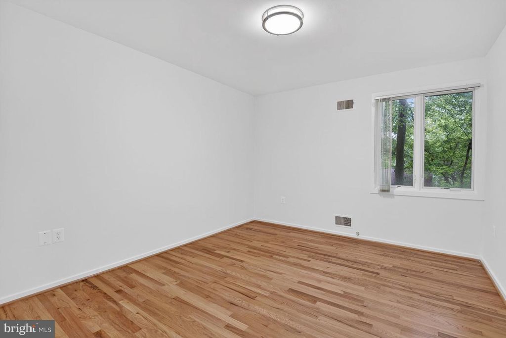 Image 75 of property listing at 7036 BUXTON TER, Bethesda, MD 20817