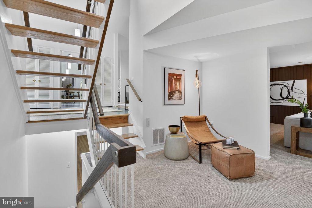 Image 79 of property listing at 7036 BUXTON TER, Bethesda, MD 20817