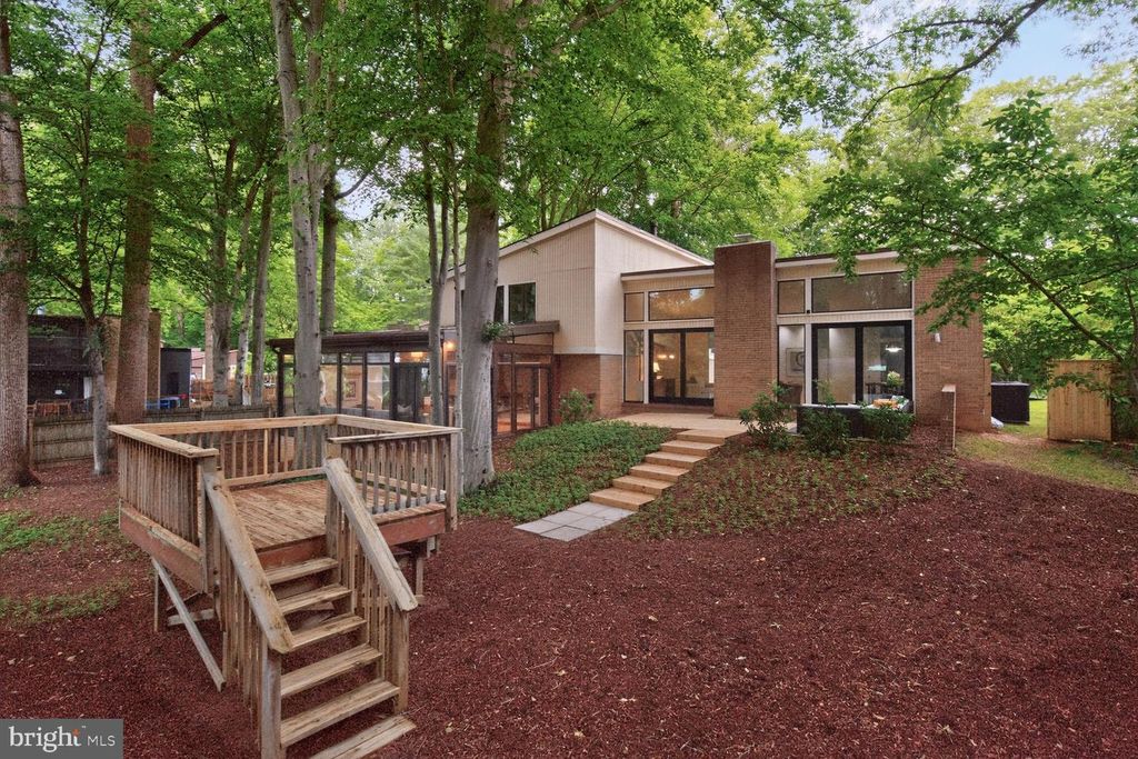 Image 83 of property listing at 7036 BUXTON TER, Bethesda, MD 20817