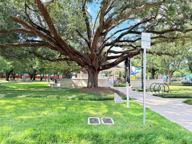 136 White Drive, Bellaire, TX 77401