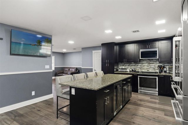 8014 N HABANA AVENUE, Tampa, FL 33614