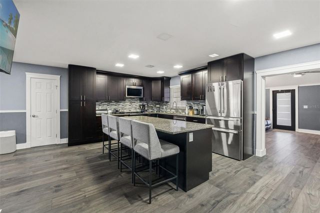 8014 N HABANA AVENUE, Tampa, FL 33614