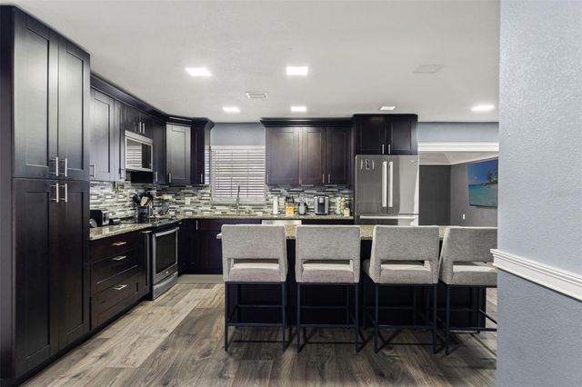 8014 N HABANA AVENUE, Tampa, FL 33614