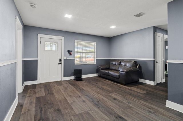 8014 N HABANA AVENUE, Tampa, FL 33614