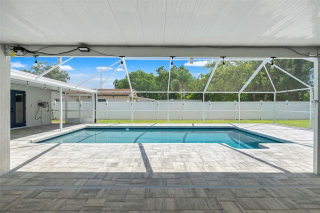 8014 N HABANA AVENUE, Tampa, FL 33614