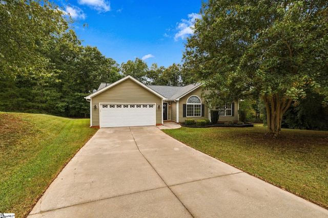 9 Avebury Court, Travelers Rest, SC 29690