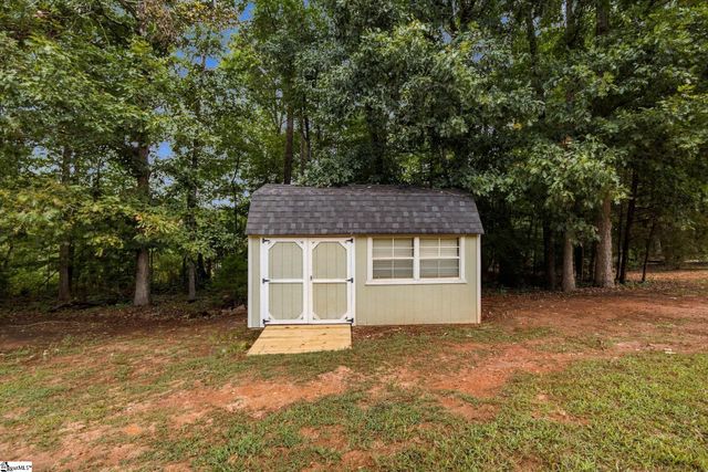9 Avebury Court, Travelers Rest, SC 29690
