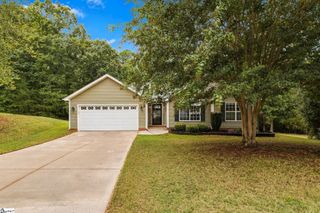 9 Avebury Court, Travelers Rest, SC 29690